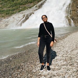 Meet your Posher, Annie